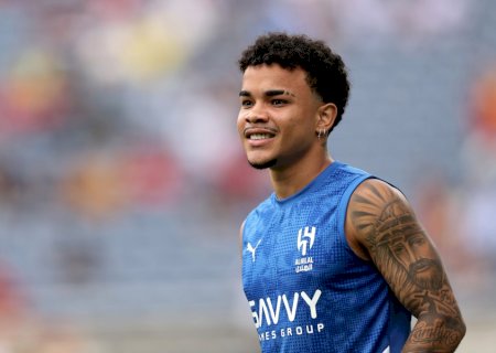 Corinthians espera chegada de Kaio César nesta semana: "Falta um detalhe mínimo", diz Paz