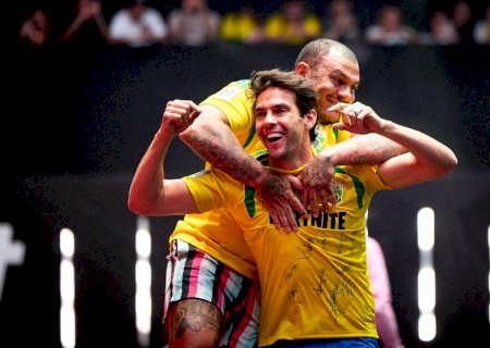 Kings League: com gol de Kaká, Brasil vira de forma heroica sobre o Catar e segue vivo no Mundial