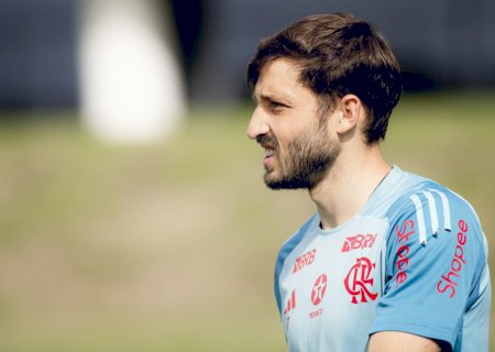 Flamengo empresta Viña ao River; veja detalhes do negócio