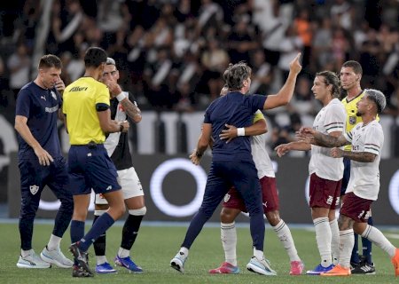 Zubeldía é expulso em Vasco x Fluminense e invade o campo para reclamar com a arbitragem; veja vídeo