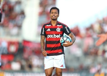 Flamengo e Corinthians buscam acerto para empréstimo de Allan