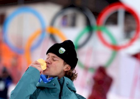 Lucas Pinheiro voa no slalom gigante e leva ouro histórico para o Brasil nas Olimpíadas de Inverno