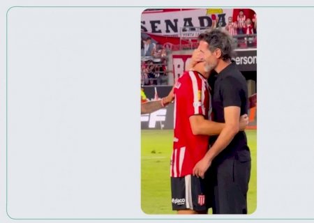 A caminho do Atlético-MG, Eduardo Domínguez tem despedida emocionante no Estudiantes