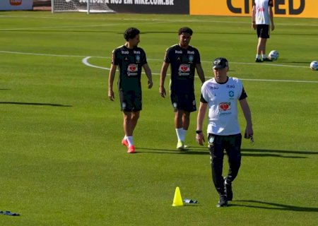 Com holofote nos estreantes, Seleção faz o primeiro treinamento para pegar a França