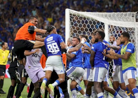 Cruzeiro x Atlético-MG: súmula confirma 23 expulsões após confusão generalizada; veja