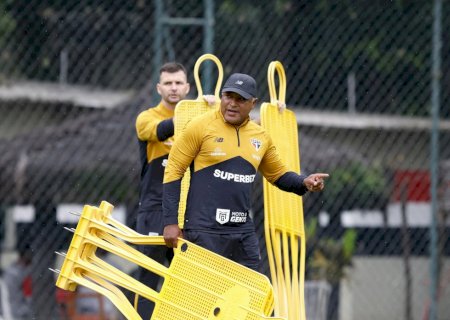 Roger Machado e comissão custam ao São Paulo menos da metade do que a equipe de Hernán Crespo