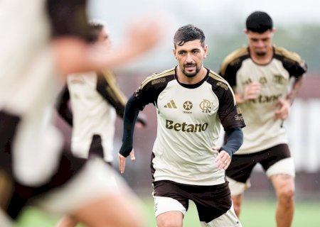 Sem Arrascaeta, Flamengo divulga relacionados para a semifinal do Carioca contra o Madureira; veja