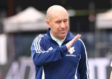 No radar do Flamengo, Jardim prometeu só treinar o Cruzeiro no Brasil: "Verdadeira notícia"