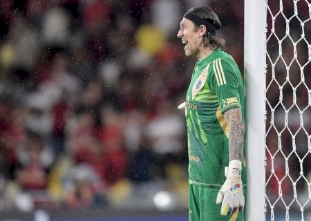 Cruzeiro: Cássio sofre lesão grave no joelho esquerdo e vai passar por cirurgia