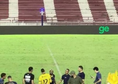 "Não poderia terminar de forma melhor", diz Vagner Love, após gol nos acréscimos em despedida