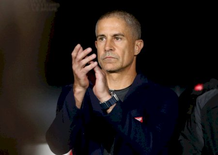 Sylvinho tenta manter escrita de 100 anos de técnicos brasileiros na Copa: "Responsabilidade imensa"