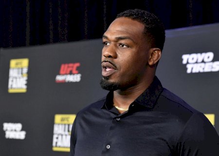 Jon Jones pede demissão e expõe detalhes sobre negociação no UFC na Casa Branca