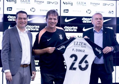 Diniz comenta intimidação da torcida do Corinthians: "O que acalma é ganhar jogo"