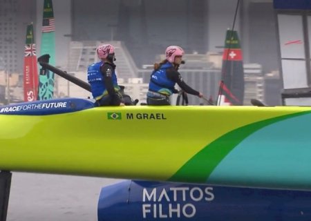 Luciano Huck veleja com equipe brasileira em barco “voador' do Sail GP que chega a 100km/h