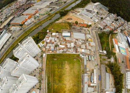 Campeão nacional precisa vender estádio de 94 anos para quitar metade de dívida milionária