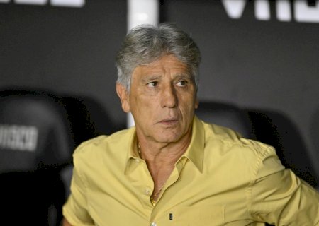 Renato diz que Vasco teve erros infantis em derrota: "Deixamos escapar no mínimo um ponto"