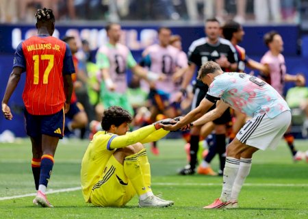 Quem é o goleiro que substituiu Courtois e falhou na eliminação da Bélgica na Copa do Mundo