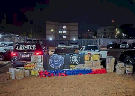 Casal &eacute; preso com mais de 1 tonelada de maconha em casa