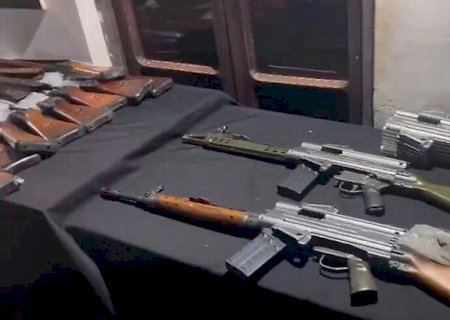 Policial paraguaio é preso com 20 fuzis que seriam enviados para facções no Brasil