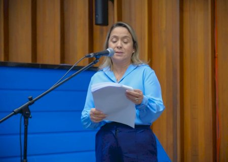Lia Nogueira busca facilitar acesso de famílias ao desconto de 60% no IPVA