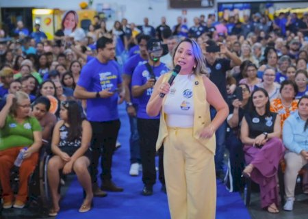 Lia Nogueira reúne mais de mil pessoas em Dourados