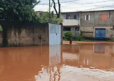 Bombeiros encontram corpo de mulher levada por correnteza