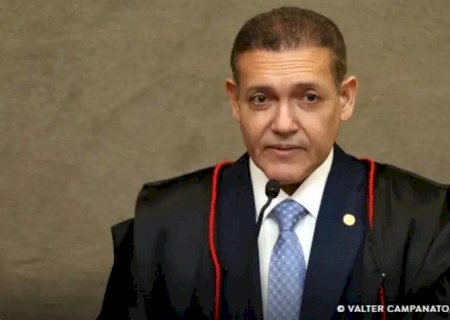 STF dá prazo para PGR se manifestar sobre revisão criminal de Bolsonaro