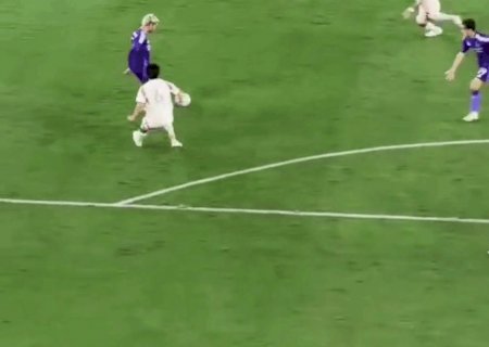 Pintou o Puskas! Time de Griezmann goleia na MLS com gol escorpião de meia argentino